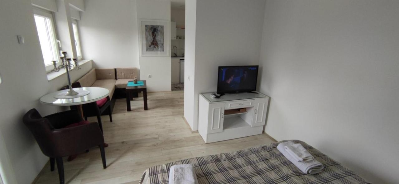 Apartman Park Trebinje Esterno foto