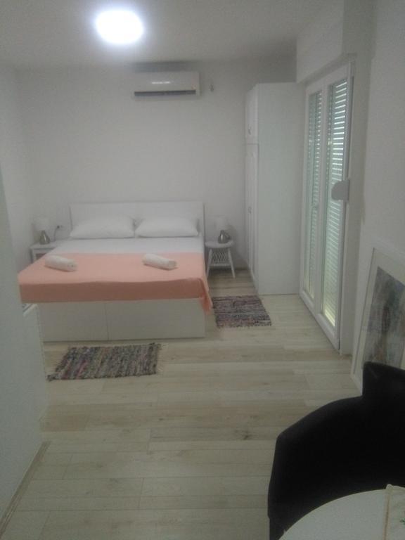 Apartman Park Trebinje Esterno foto